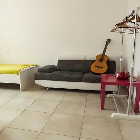 Peaceful Holiday Home In Lezignan-Corbieres With Pool