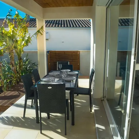 Peaceful Holiday Home In Lezignan-Corbieres With Pool Lézignan-Corbières